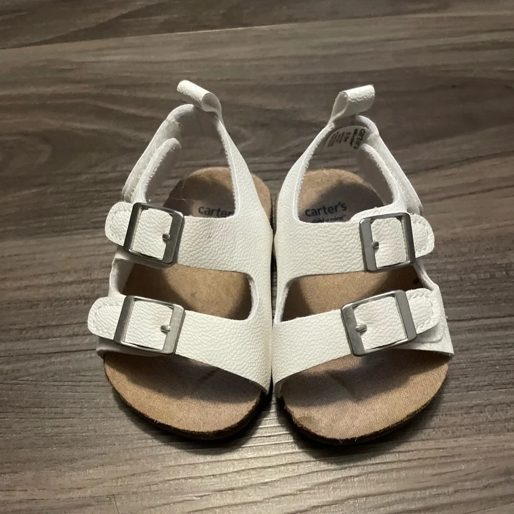 Carter's White Kids Sandals with Buckles size 0-3M